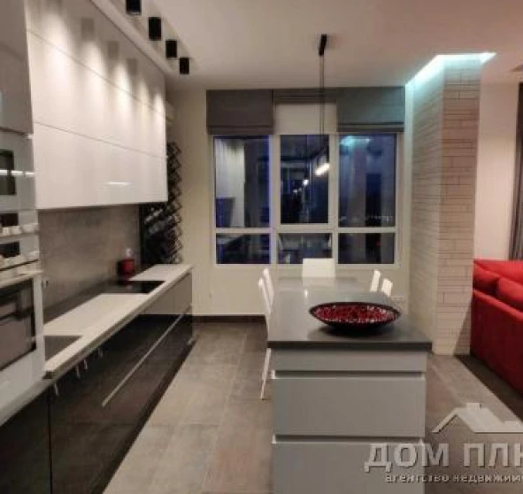 Фото 1. Трехкомнатная квартира, продажа. Киев Печерский