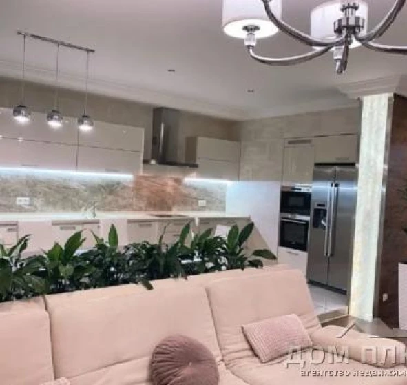 Фото 1. Трехкомнатная квартира, продажа. Киев Печерский