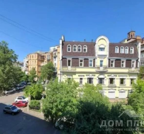Foto 2. Tres Ambientes piso, en venta. Kyiv Голосеевский