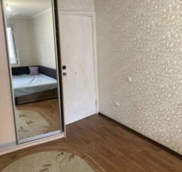 Foto 1. Tres Ambientes piso, en venta. Kyiv Оболонский