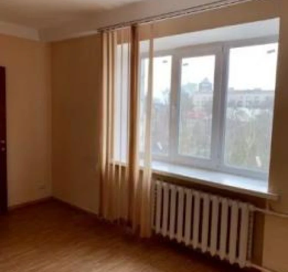 Foto 1. Tres Ambientes piso, en venta. Kyiv Шевченковский