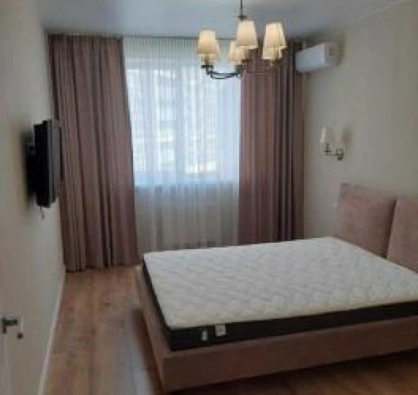 Zdjęcie 1. Kawalerka mieszkanie, na sprzedaż. Kyiv Дарницкий