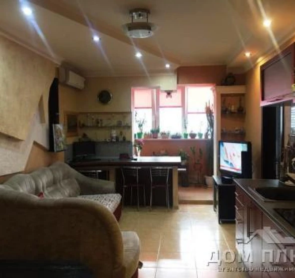 Foto 1. Dos Ambientes piso, en venta. Kyiv Дарницкий