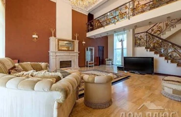Photo House, to rent. Novi Bezradychi