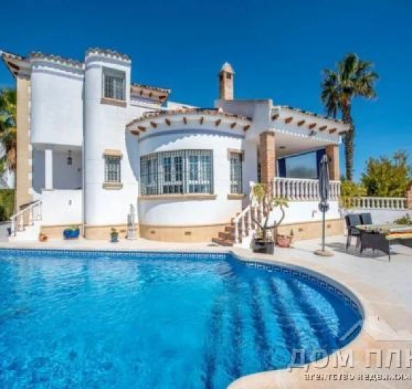 Foto 1. Casa, en venta. Alicante