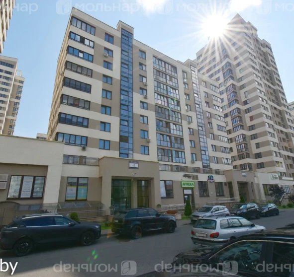 Foto 1. Cuatro Ambientes piso, en venta. Minsk Первомайский