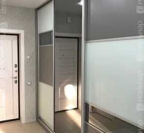 Foto 2. Dos Ambientes piso, en venta. Minsk Октябрьский