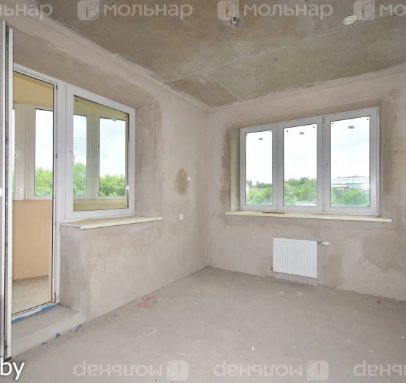 Foto 1. Cuatro Ambientes piso, en venta. Minsk Центральный