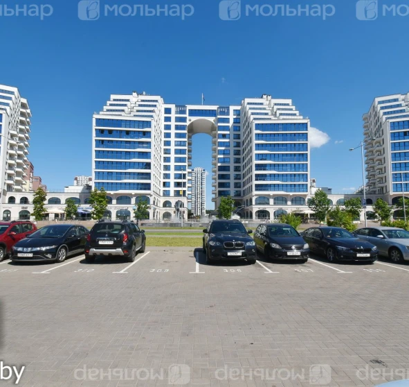 Фото 1. Четырехкомнатная квартира, продаж. Мінськ