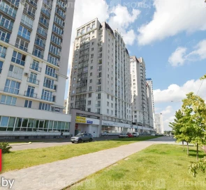 Foto 2. Múltiples Ambientes piso, en venta. Minsk Первомайский