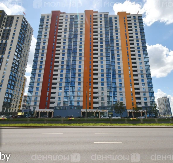 Фото 1. Трикімнатна квартира, продаж. Мінськ Октябрьский