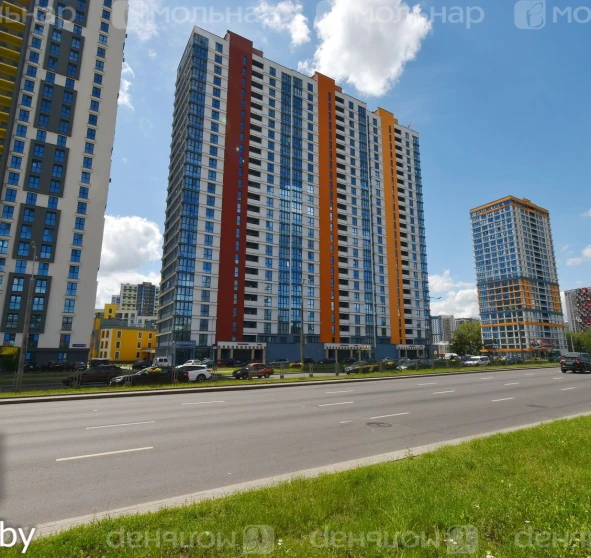Фото 1. Трикімнатна квартира, продаж. Мінськ Октябрьский