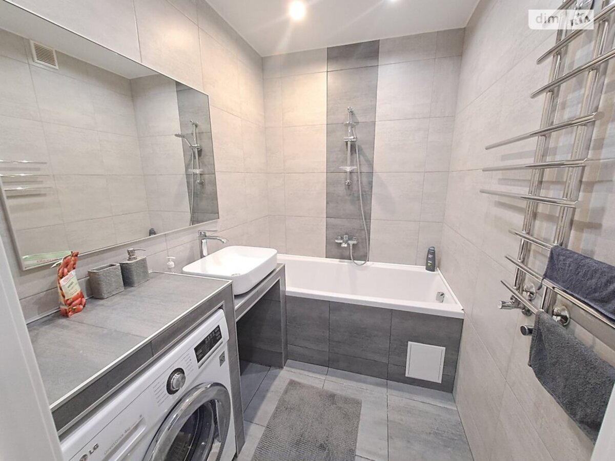 Foto Tres Ambientes piso, en venta. Poltava Шевченковский (Октябрьский)