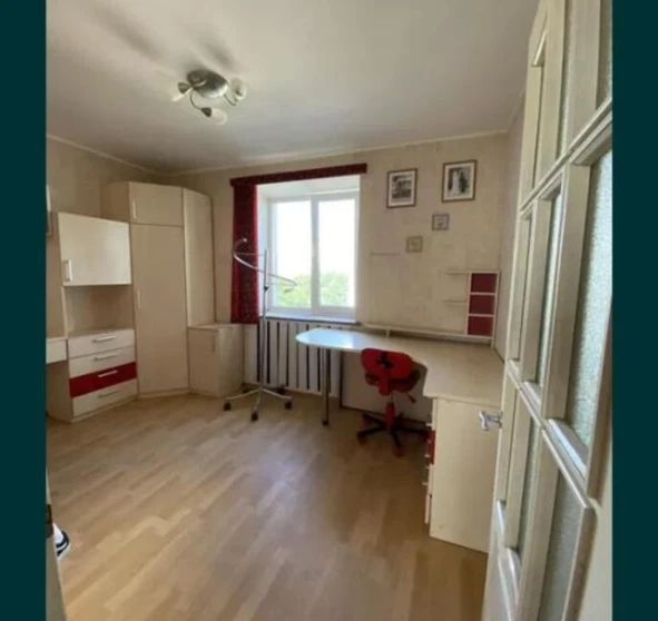 Fotografie 1. Patru Camere apartament, de vânzare. Poltava Шевченковский (Октябрьский)