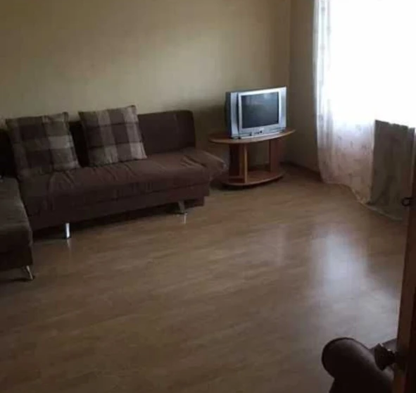 Fotografie 1. Trei Camere apartament, de vânzare. Poltava Шевченковский (Октябрьский)
