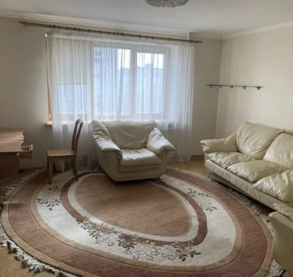 Foto 1. Tres Ambientes piso, en venta. Kyiv Деснянский
