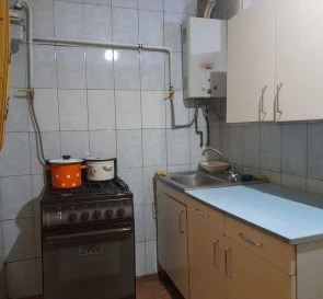 Foto 2. Dos Ambientes piso, para alquilar. Poltava