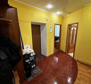 Foto 3. Tres Ambientes piso, en venta. Poltava Киевский
