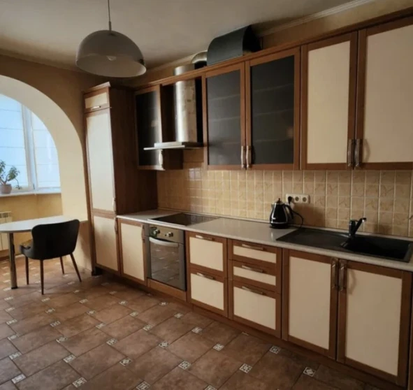 Фото 1. Трехкомнатная квартира, продажа. Киев Голосеевский, Ипподром