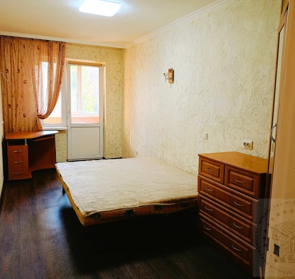 Photo 1. Three-Room flat, to rent. Kyiv Святошинский, Akademmistsechko