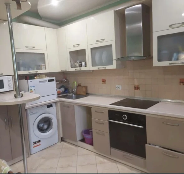 Фото 1. Трехкомнатная квартира, продажа. Киев Голосеевский