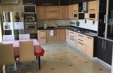 Foto Casa, para alquilar. Poltava