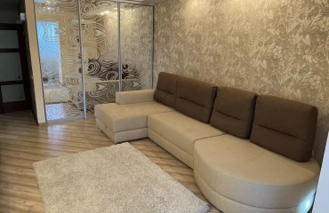 Photo Three-Room flat, to rent. Poltava Шевченковский (Октябрьский)