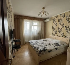 Фото 4. Трехкомнатная квартира, продажа. Киев Соломенский, Шулявская