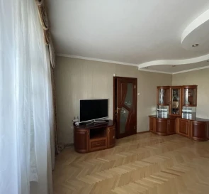 Фото 2. Трехкомнатная квартира, продажа. Киев Соломенский, Шулявская