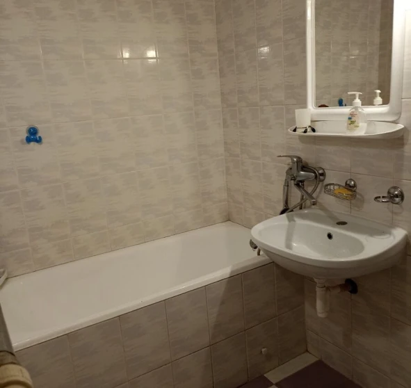 Фото 1. Трехкомнатная квартира, аренда. Полтава Киевский