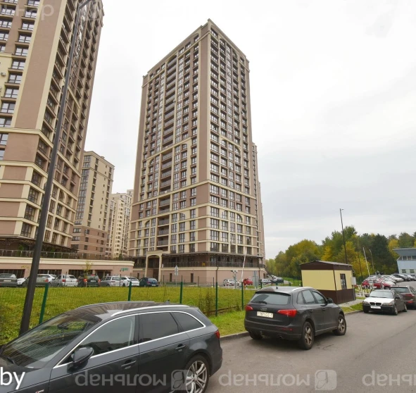 Фото 1. Трикімнатна квартира, продаж. Мінськ Первомайский