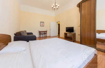 Photo One-Room flat, for sale. Kyiv Шевченковский, Maidan Nezalezhnosti