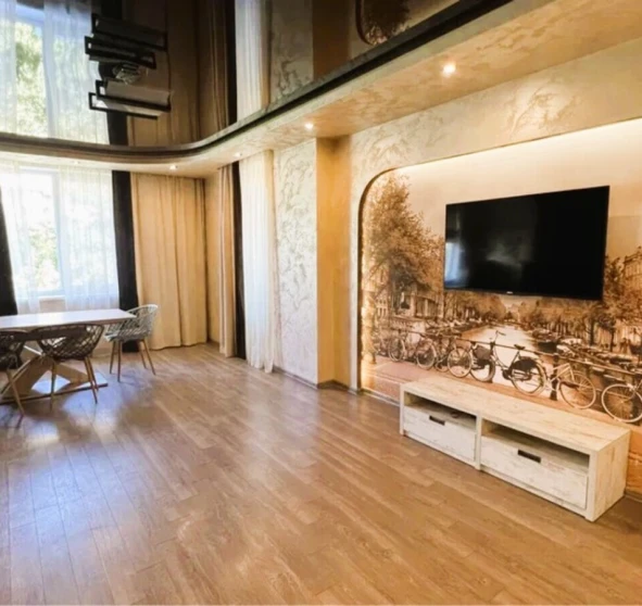 Photo 1. Three-Room flat, for sale. Kyiv Святошинский, Syatoshyn