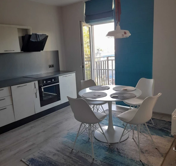 Foto 1. Dos Ambientes piso, en venta. Kyiv Соломенский, Vokzalna