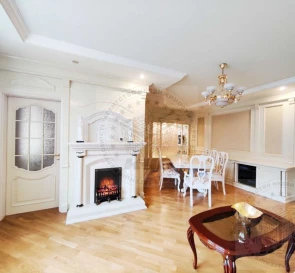 Photo 2. Four-Room flat, for sale. Kyiv , Maidan Nezalezhnosti