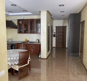 Fotografie 2. Două Camere apartament, de vânzare. Kyiv Шевченковский, Dorohizhi