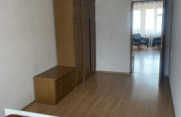 Fotografie Trei Camere apartament, de închiriat. Poltava Киевский
