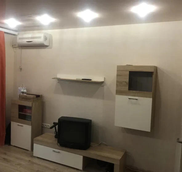 Foto 1. Monoambiente piso, para alquilar. Poltava Шевченковский (Октябрьский)