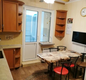 Foto 5. Tres Ambientes piso, para alquilar. Kyiv Дарницкий