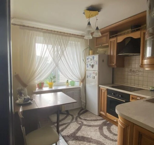 Фото 1. Двухкомнатная квартира, продажа. Киев , Вокзальная