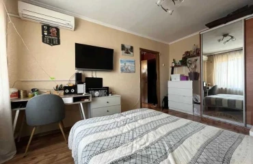 Zdjęcie mieszkanie, na sprzedaż. Kyiv Святошинский, Syatoshyn