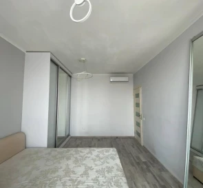 Foto 2. Dos Ambientes piso, para alquilar. Kyiv Дарницкий