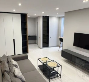Photo 2. Two-Room flat, for sale. Kyiv Соломенский, Vokzalna