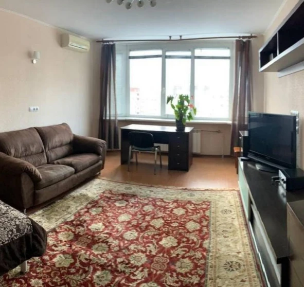 Foto 1. Monoambiente piso, para alquilar. Kyiv Дарницкий