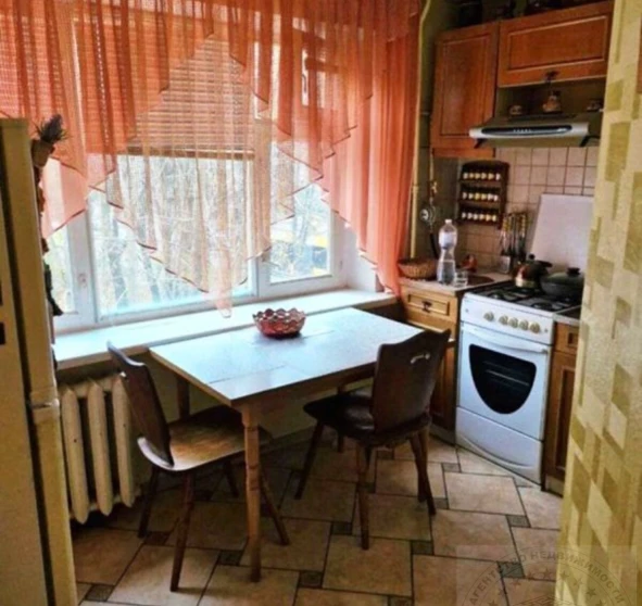 Фото 1. Трикімнатна квартира, продаж. Київ Соломенский, Вокзальна