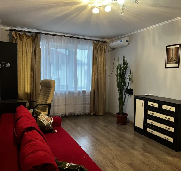 Фото 1. Однокомнатная квартира, продажа. Петропавловская Борщаговка