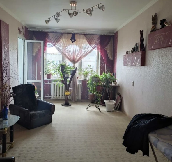 Photo 1. Three-Room flat, to rent. Poltava Шевченковский (Октябрьский)
