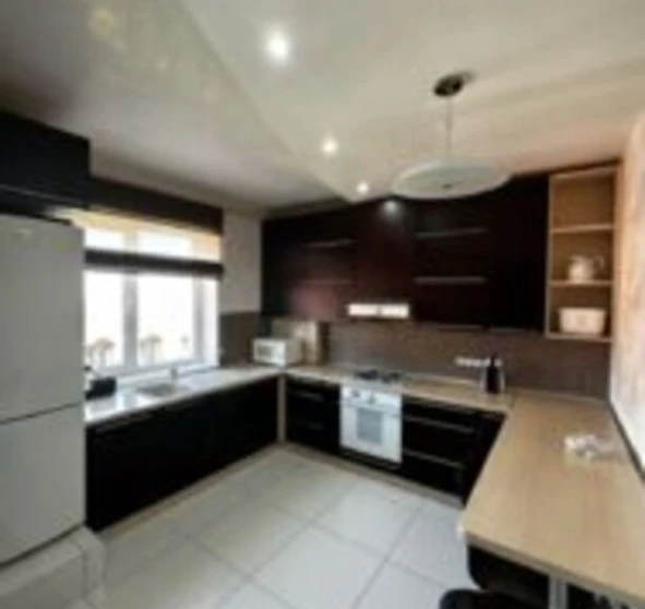 Foto 1. Tres Ambientes piso, en venta. Sofiivska Borshchahivka