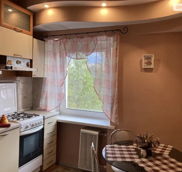 Foto 1. Monoambiente piso, en venta. Kyiv Шевченковский, Dorohizhi