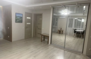 Zdjęcie Trzypokojowe mieszkanie, do wynajęcia. Poltava Шевченковский (Октябрьский)
